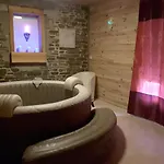 Ferienhaus Le Chateau Du Bonheur, Piscine Ouverte Du 1er Juin Au 30 Septembre , Sauna Et Jacuzzi