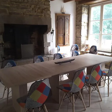 בית נופש Le Chateau Du Bonheur, Piscine Ouverte Du 1er Juin Au 30 Septembre , Sauna Et Jacuzzi Le Loreur