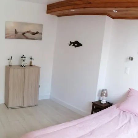 Le Chateau Du Bonheur, Piscine Ouverte Du 1er Juin Au 30 Septembre , Sauna Et Jacuzzi בית נופש Le Loreur