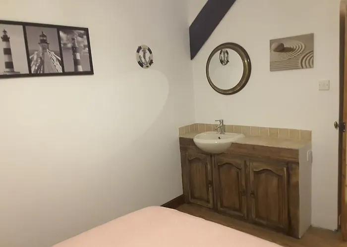 Le Chateau Du Bonheur, Piscine, Sauna Et Jacuzzi Le Loreur