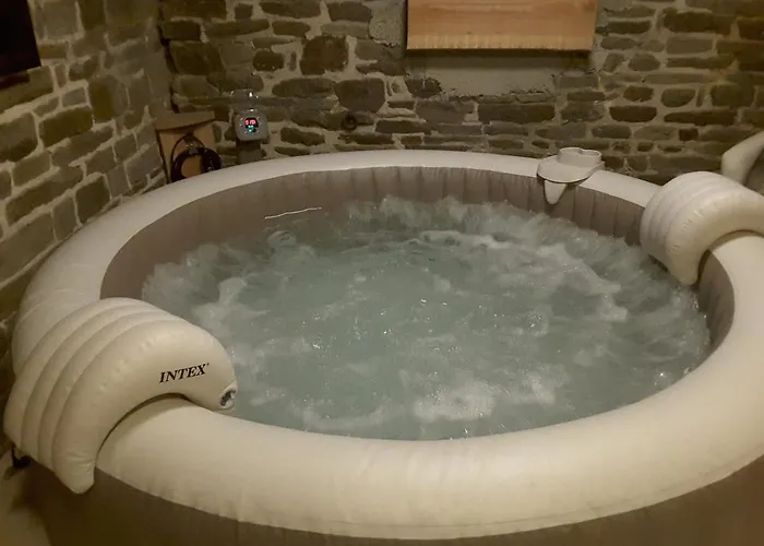 Le Chateau Du Bonheur, Piscine, Sauna Et Jacuzzi * Le Loreur