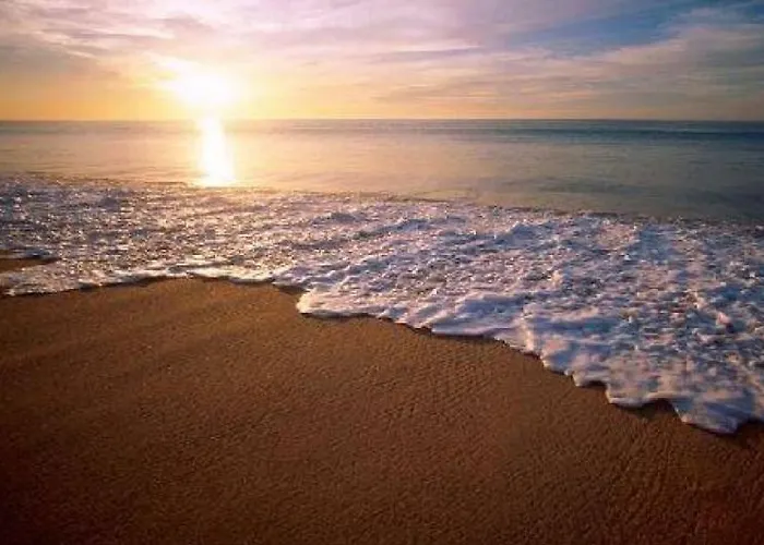 Holiday home Le Chateau Du Bonheur, Piscine, Sauna Et Jacuzzi