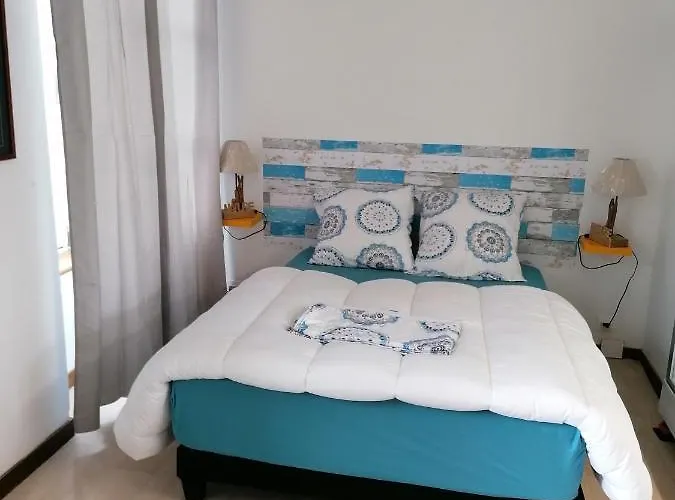 Le Chateau Du Bonheur, Piscine, Sauna Et Jacuzzi *