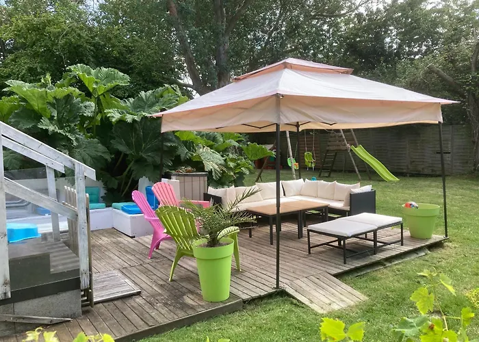 Le Chateau Du Bonheur, Piscine, Sauna Et Jacuzzi *